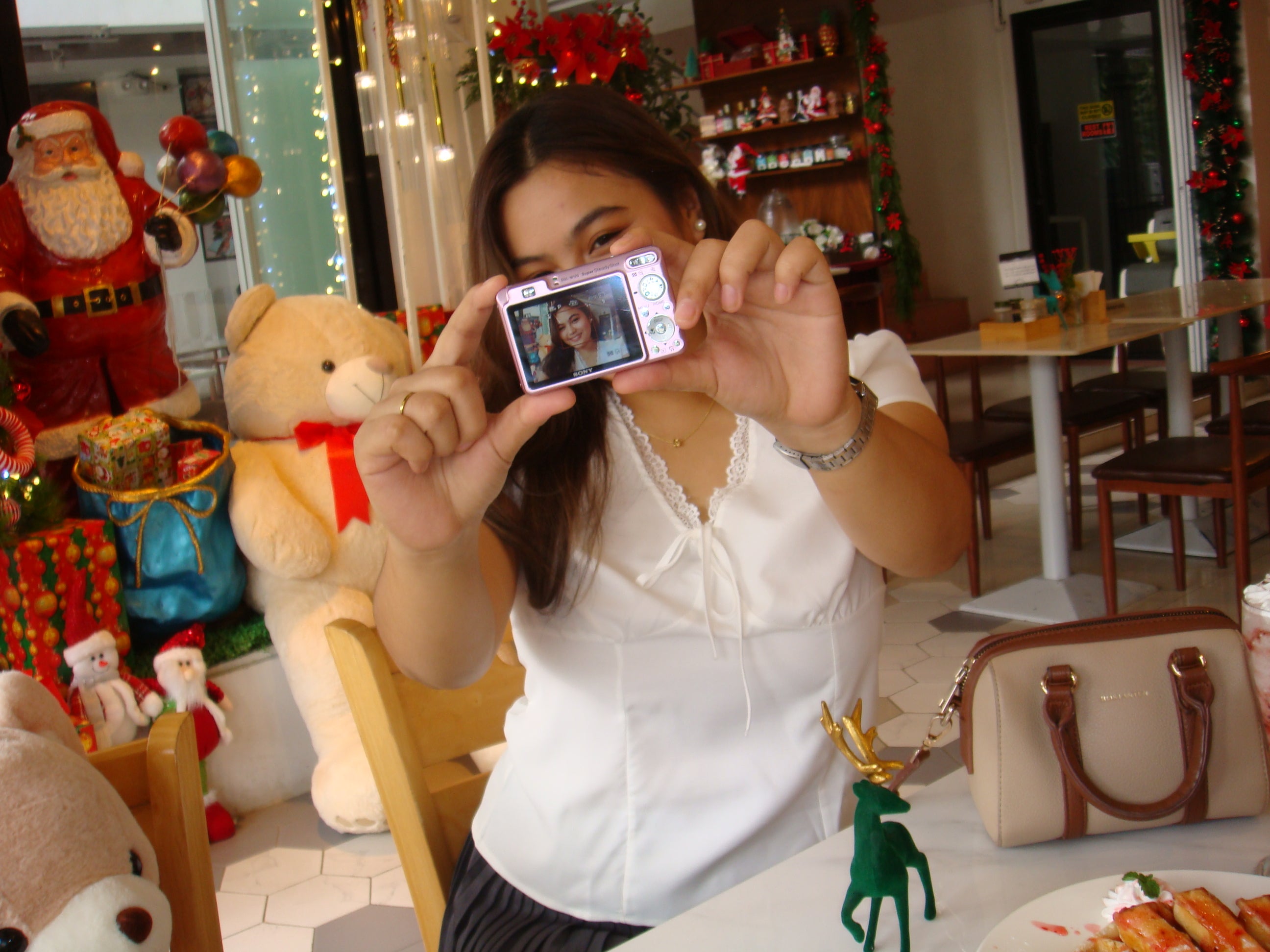 Sony Super SteadyShot DSC-T70 (pink)