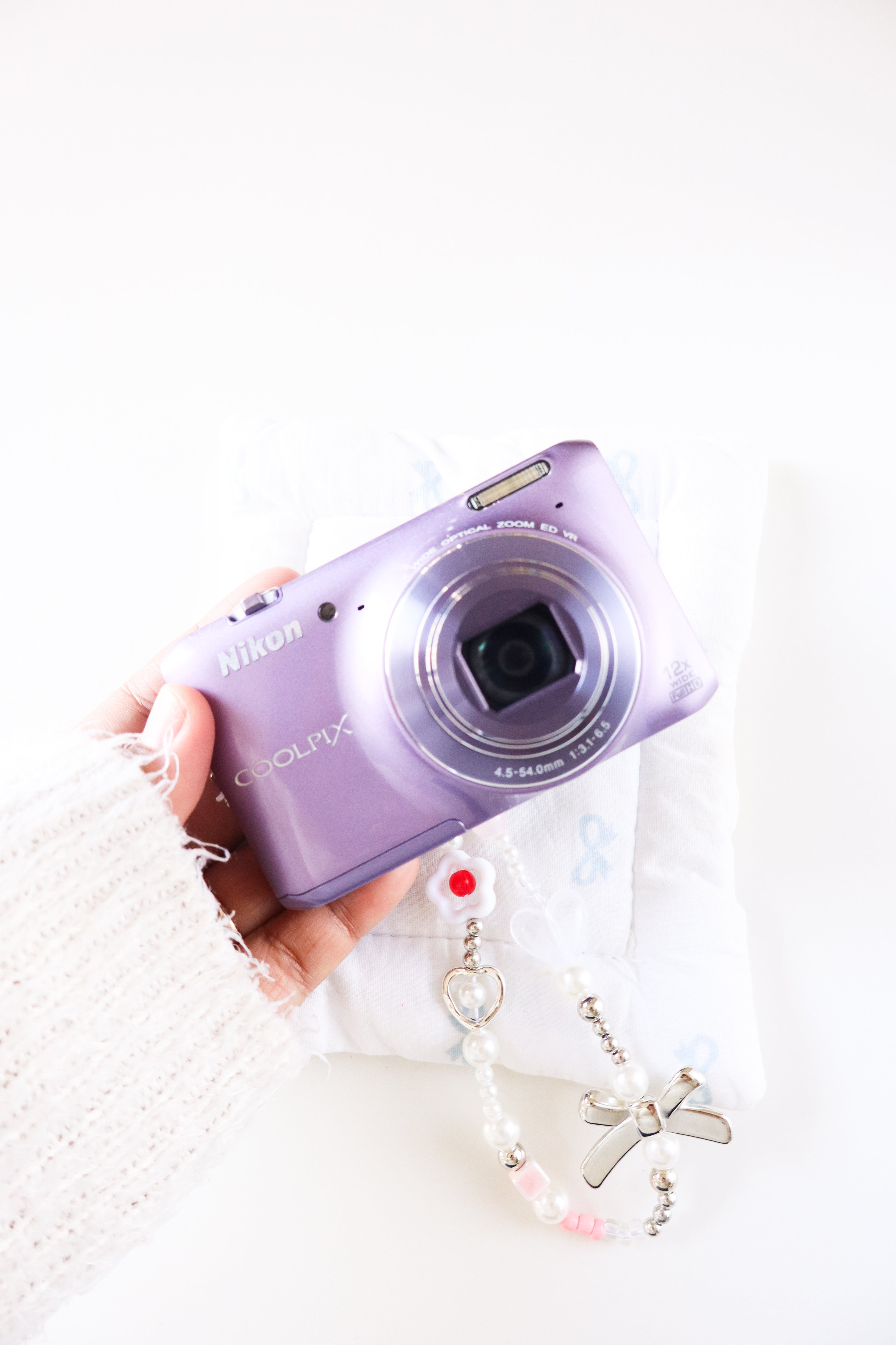 Nikon Coolpix S6400