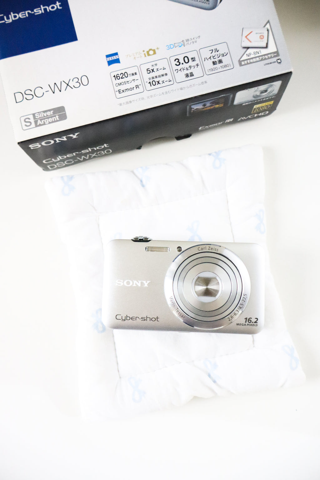 Sony Cybershot DSC-WX30 (Boxed)