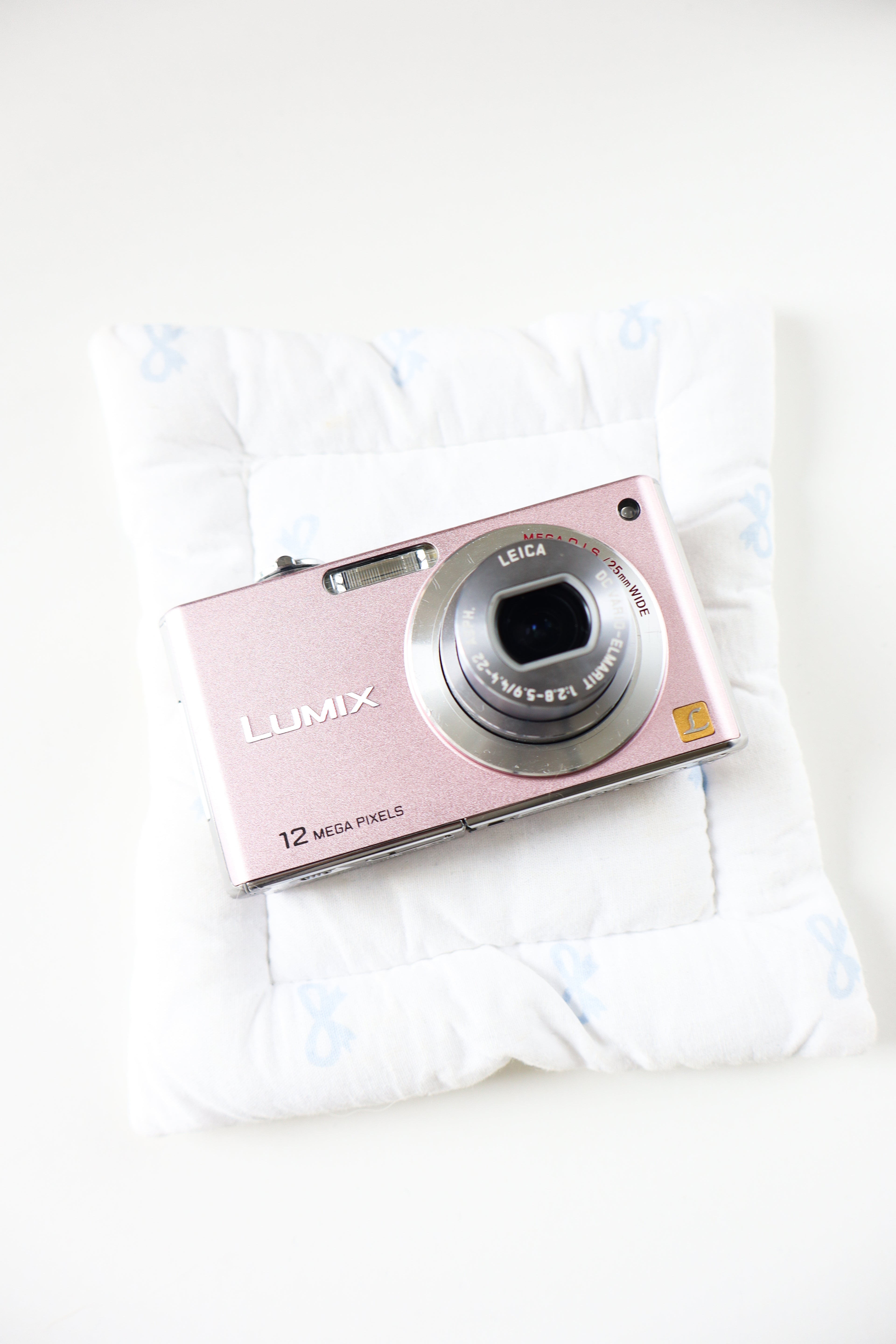Panasonic Lumix DMC-FX40 (pink)