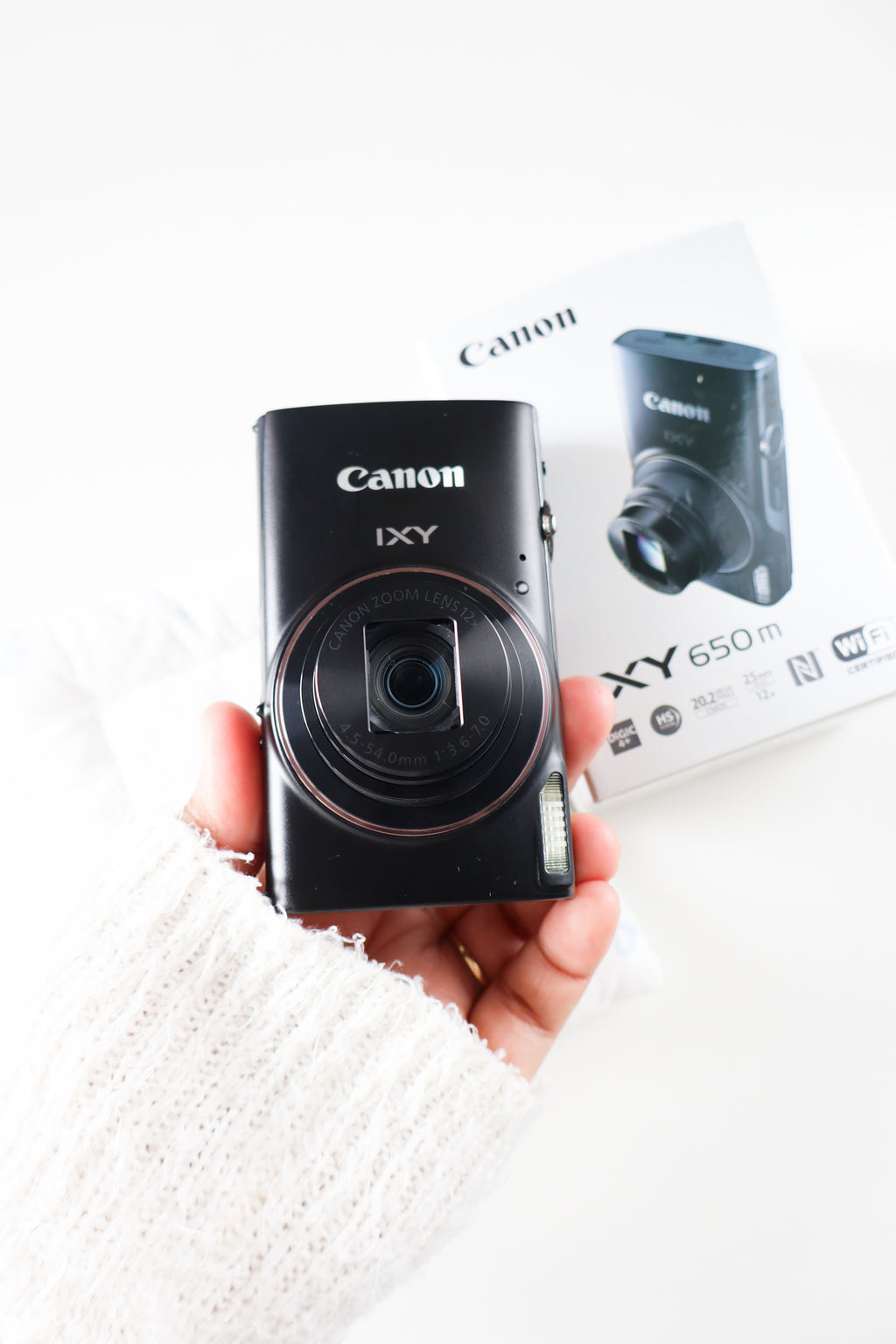 Canon IXY 650m