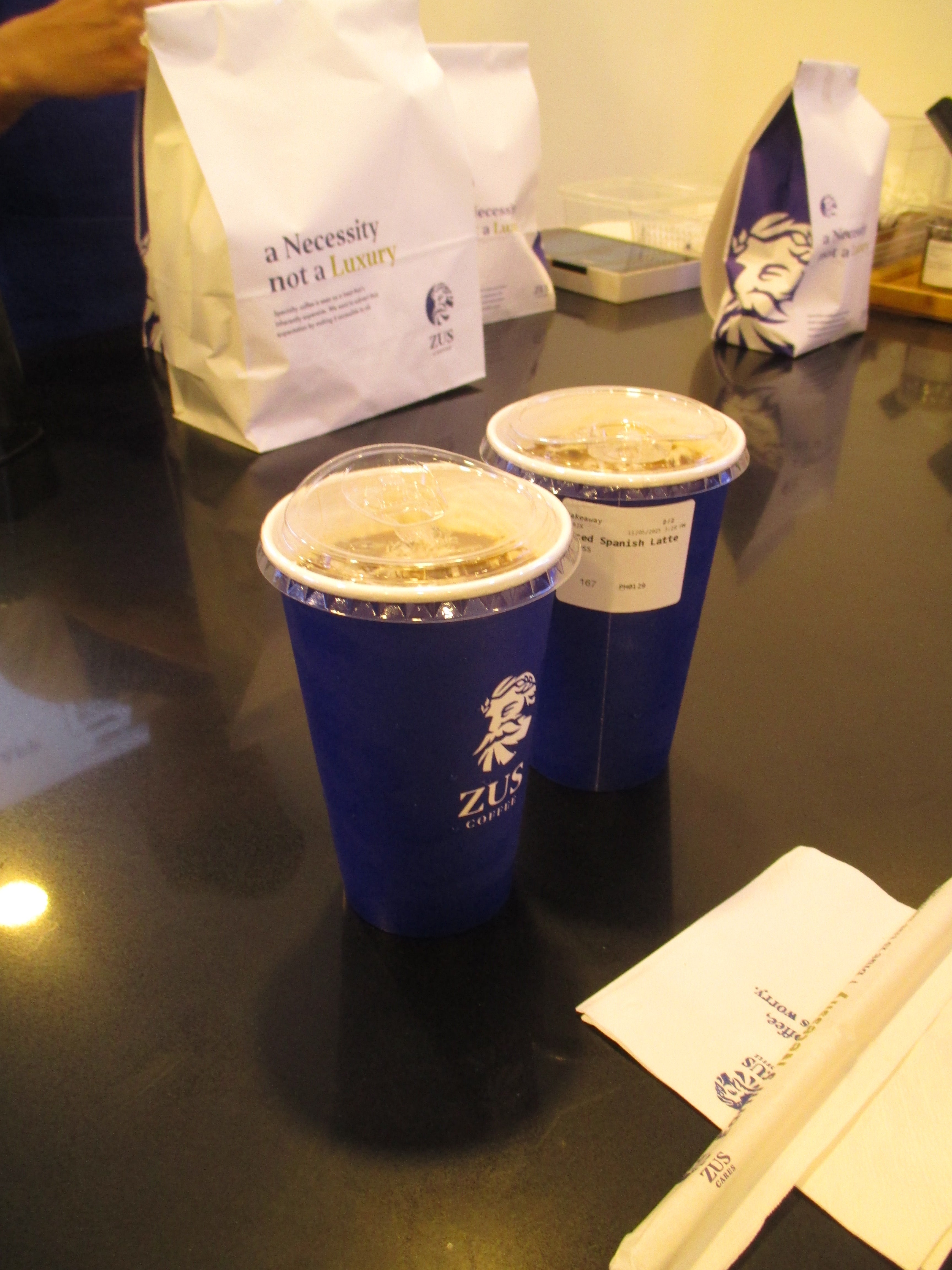 Canon IXY 100F | boxed