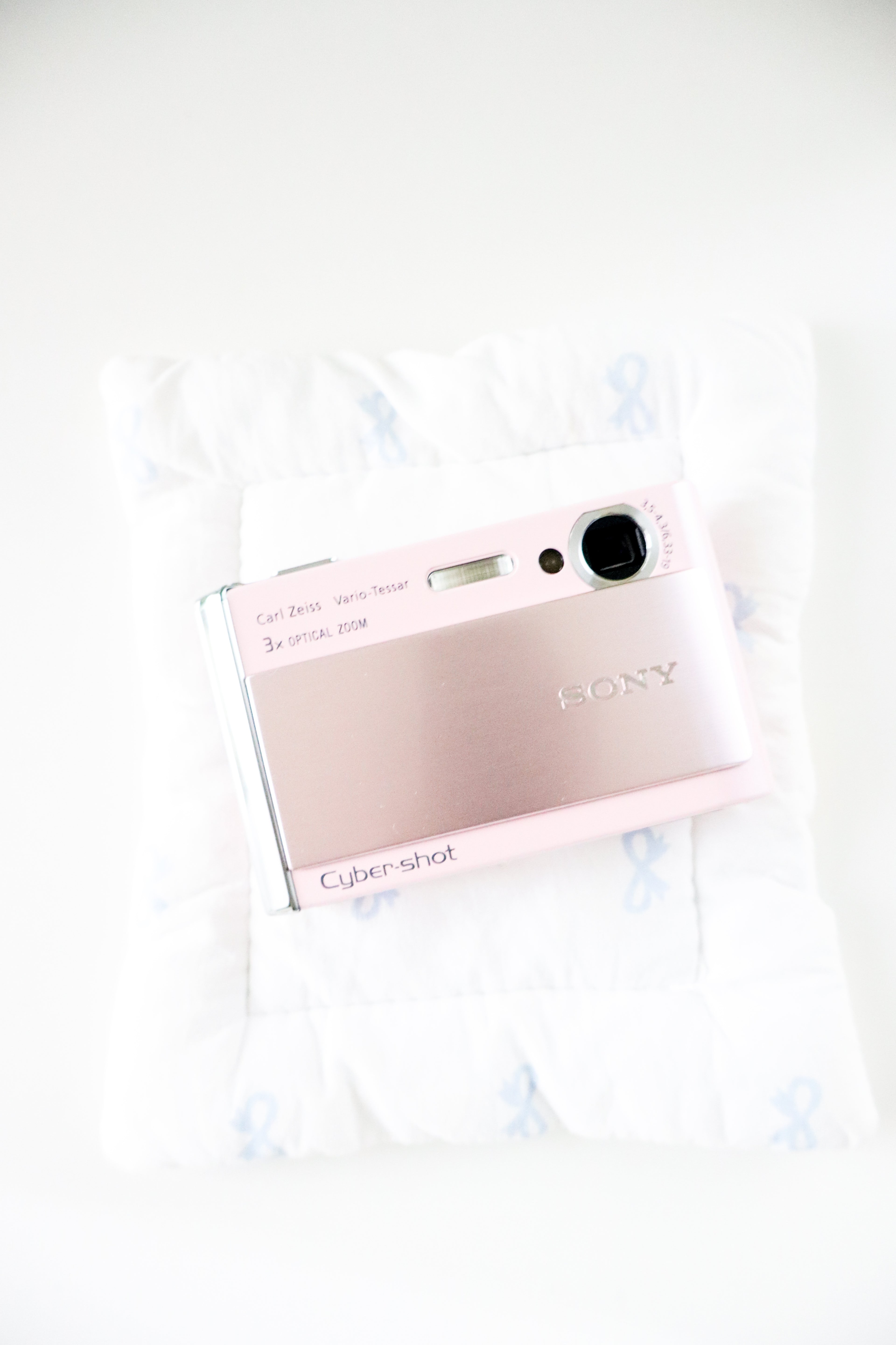 Sony Super SteadyShot DSC-T70 (pink)