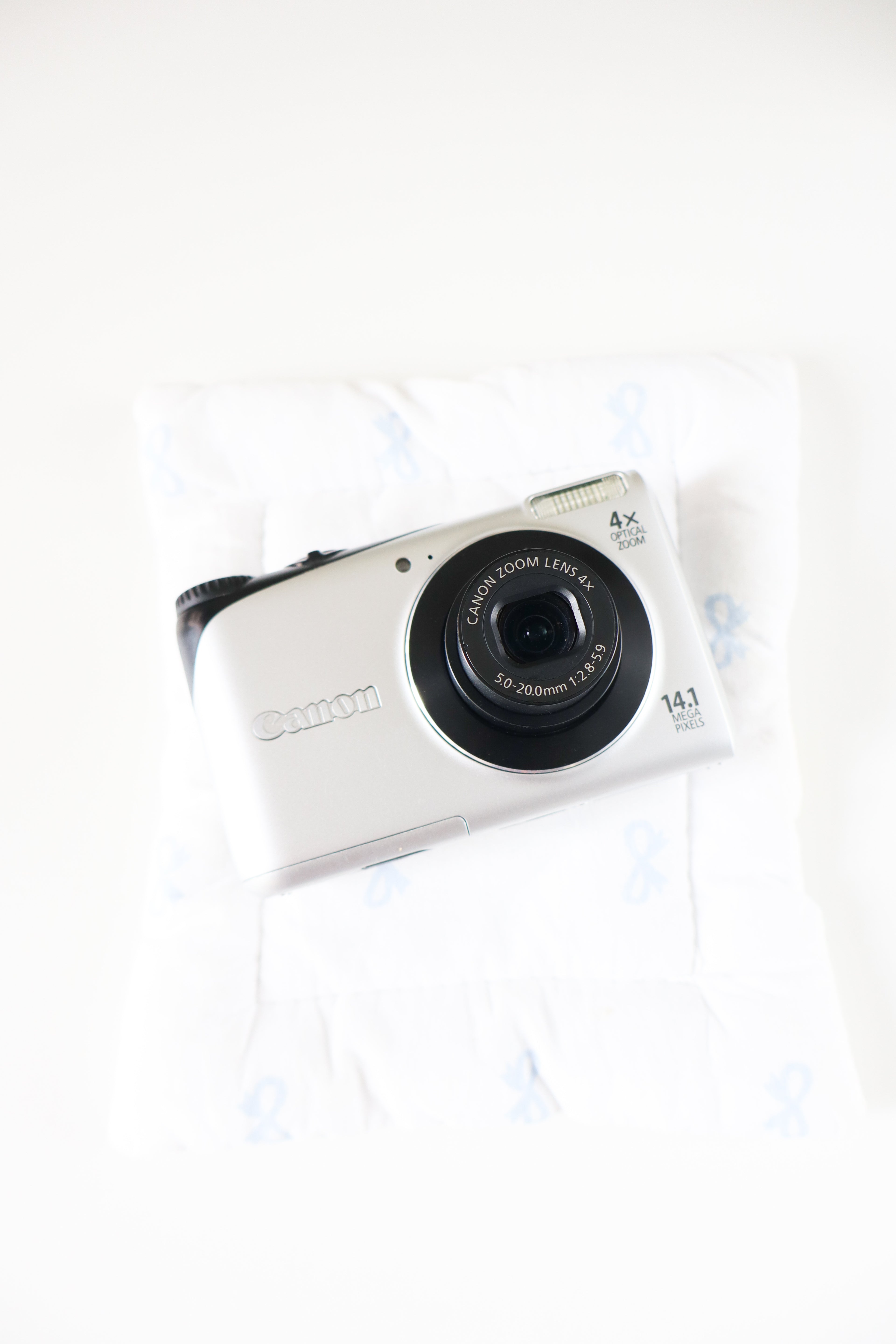 Canon Powershot A2200 (Silver)