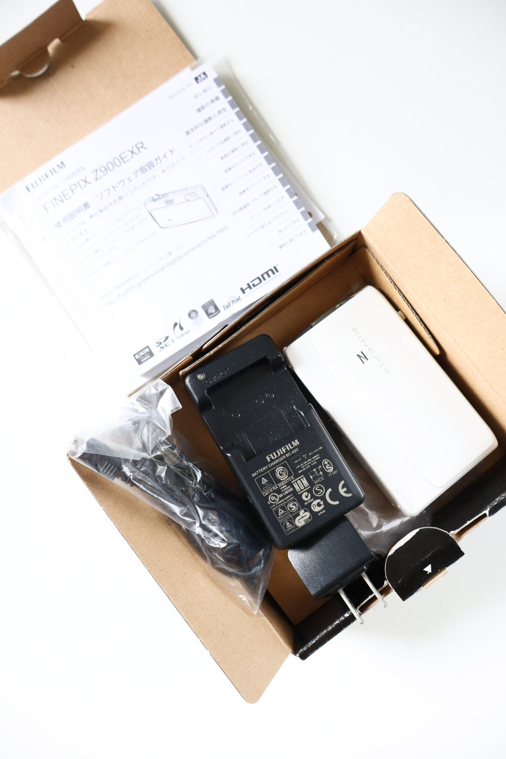 Fujifilm FinePix Z900EXR | boxed