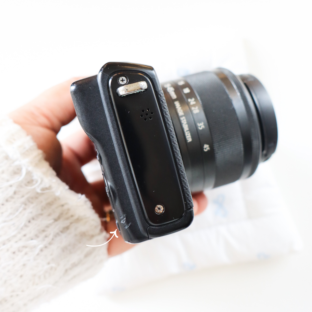 Canon EOS M100 箱付き Canon ミラーレス一眼カメラ EOS M100