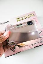 Fujifilm Finepix Z700EXR (Rare Pink, Boxed)