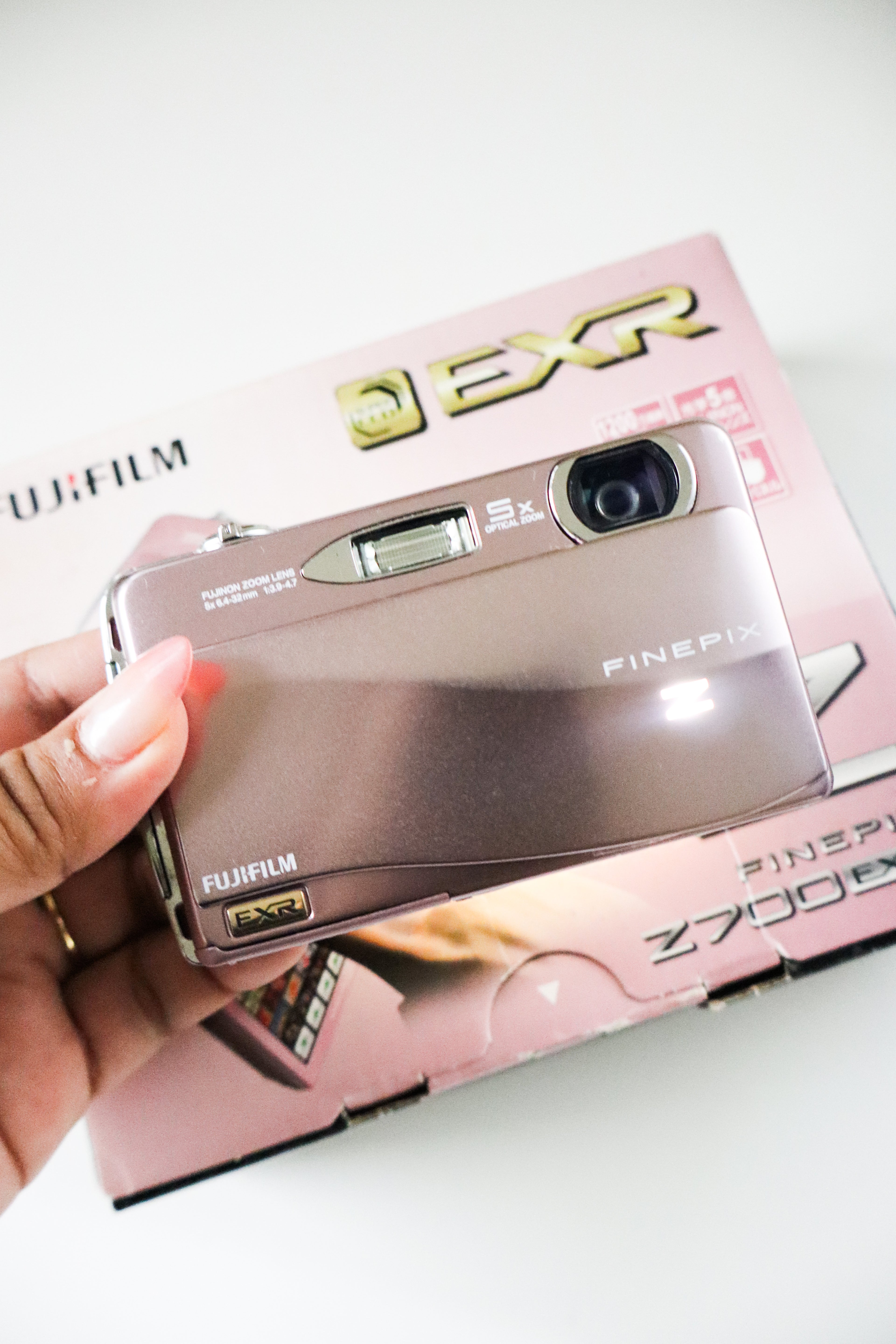 Fujifilm Finepix Z700EXR (Rare Pink, Boxed)