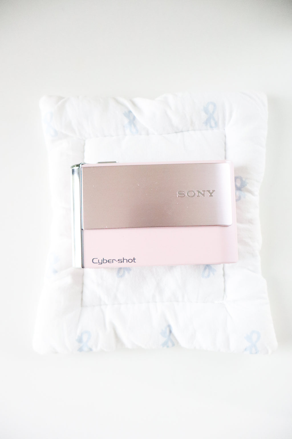Sony Super SteadyShot DSC-T70 (pink)