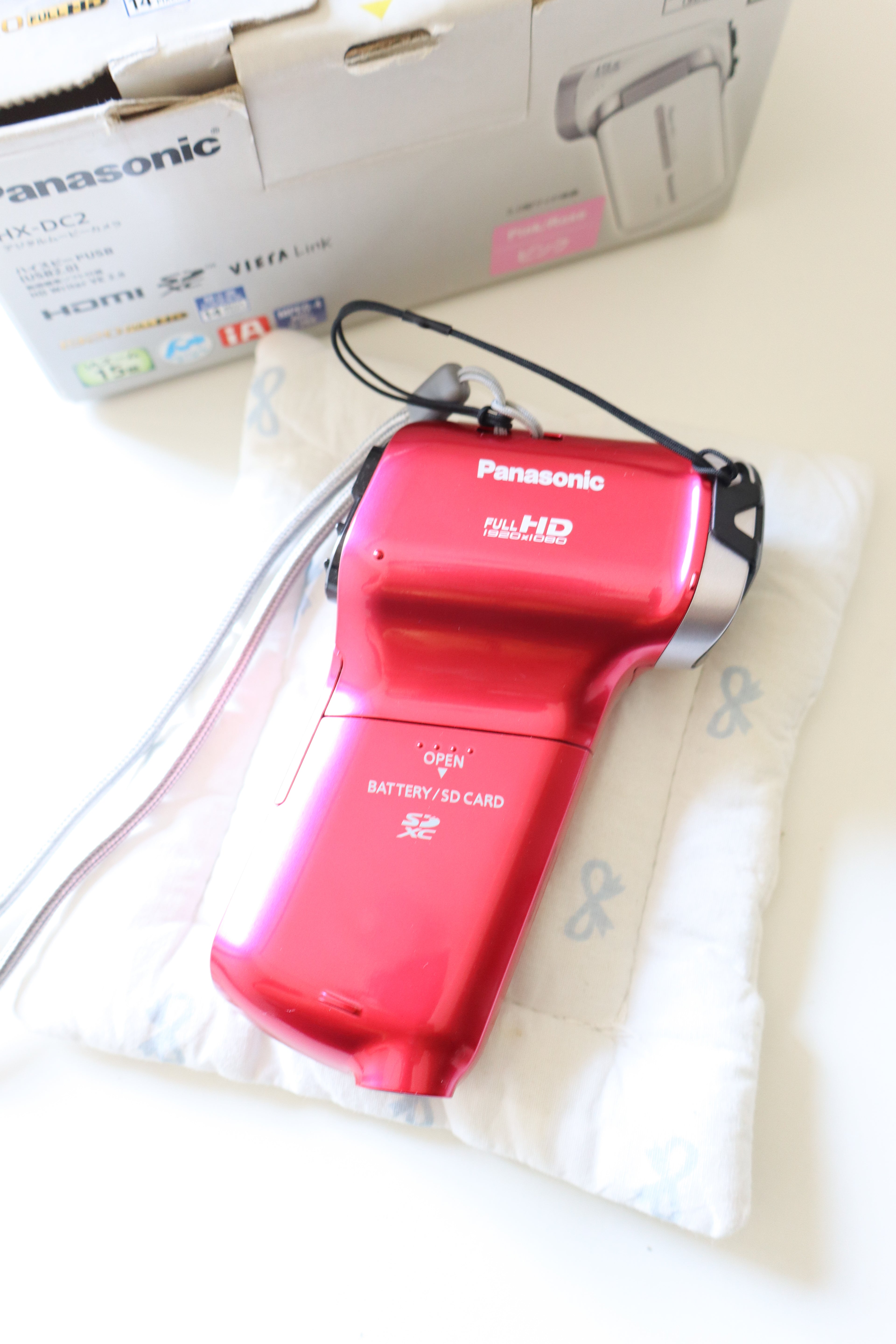 Panasonic HX-DC2 | Handycam