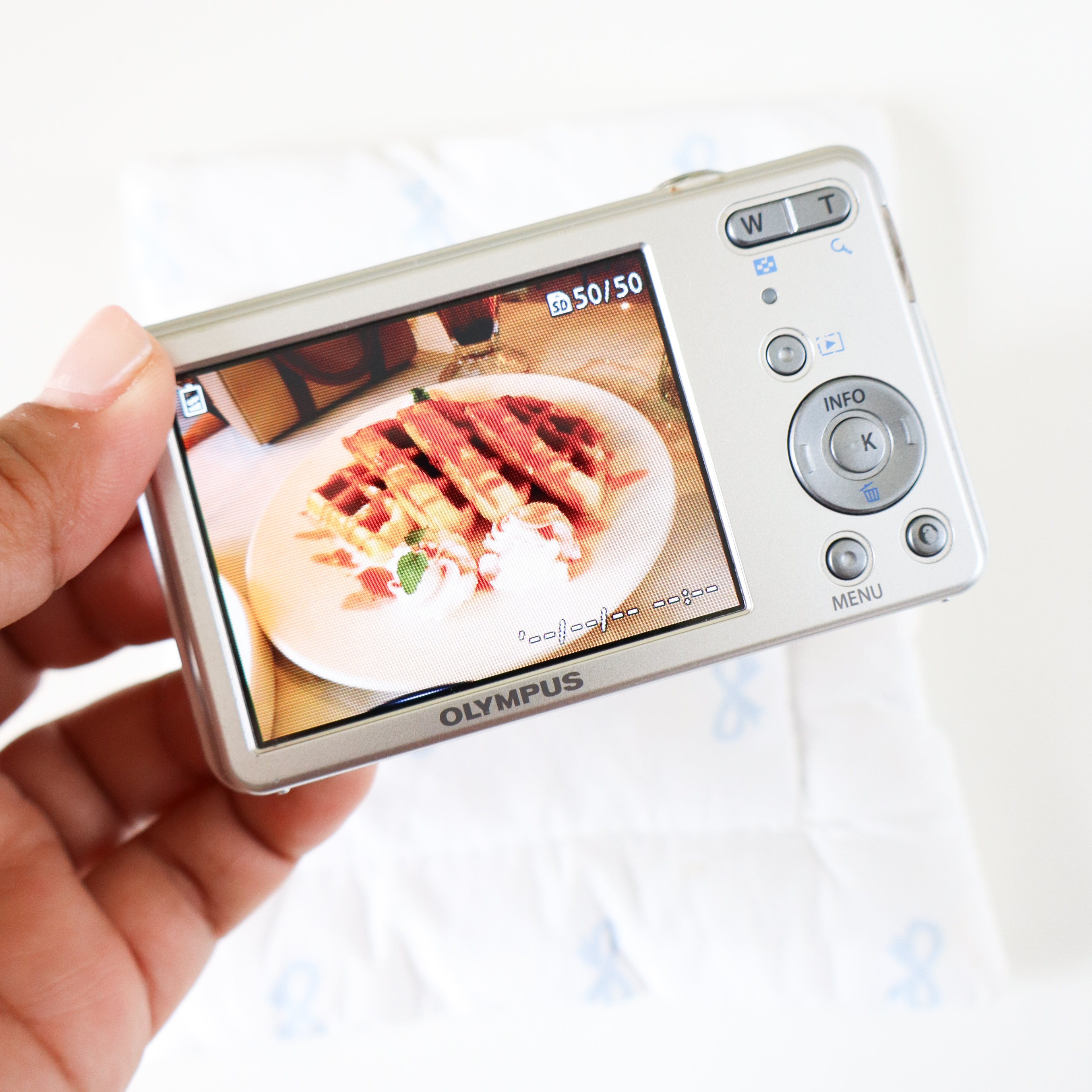 Olympus VG-110 (Silver)