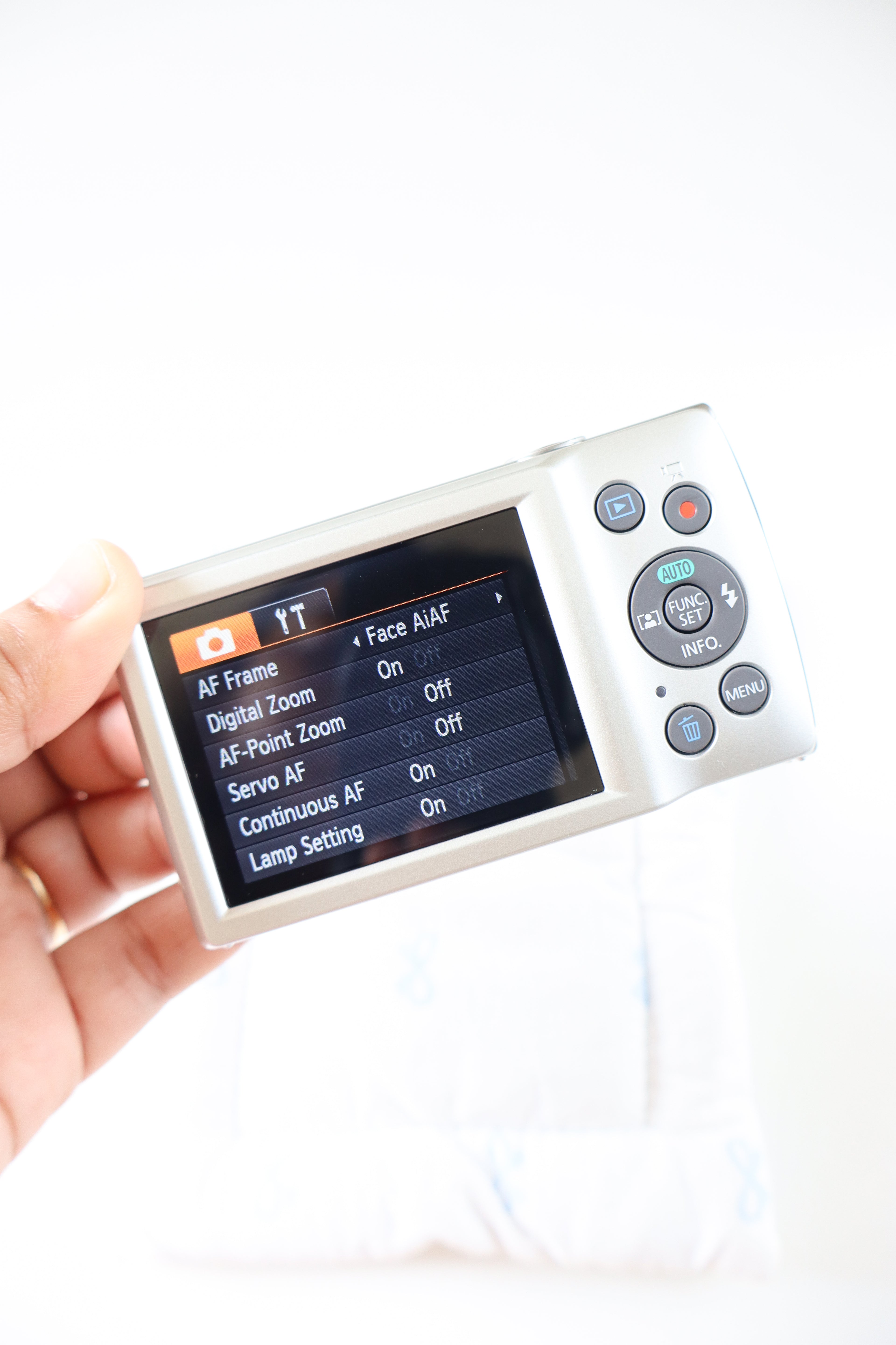 Canon IXUS 175