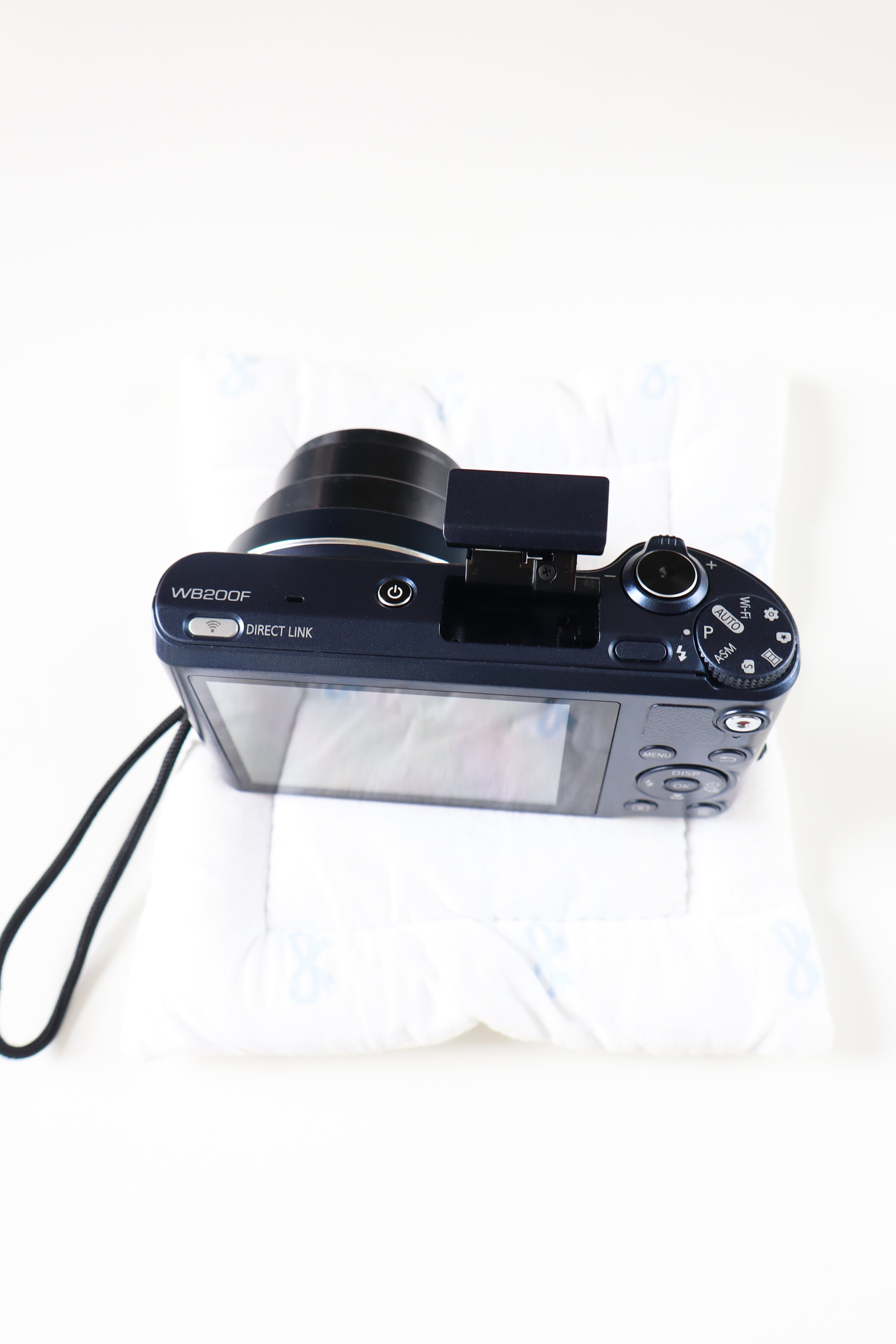Samsung WB200F
