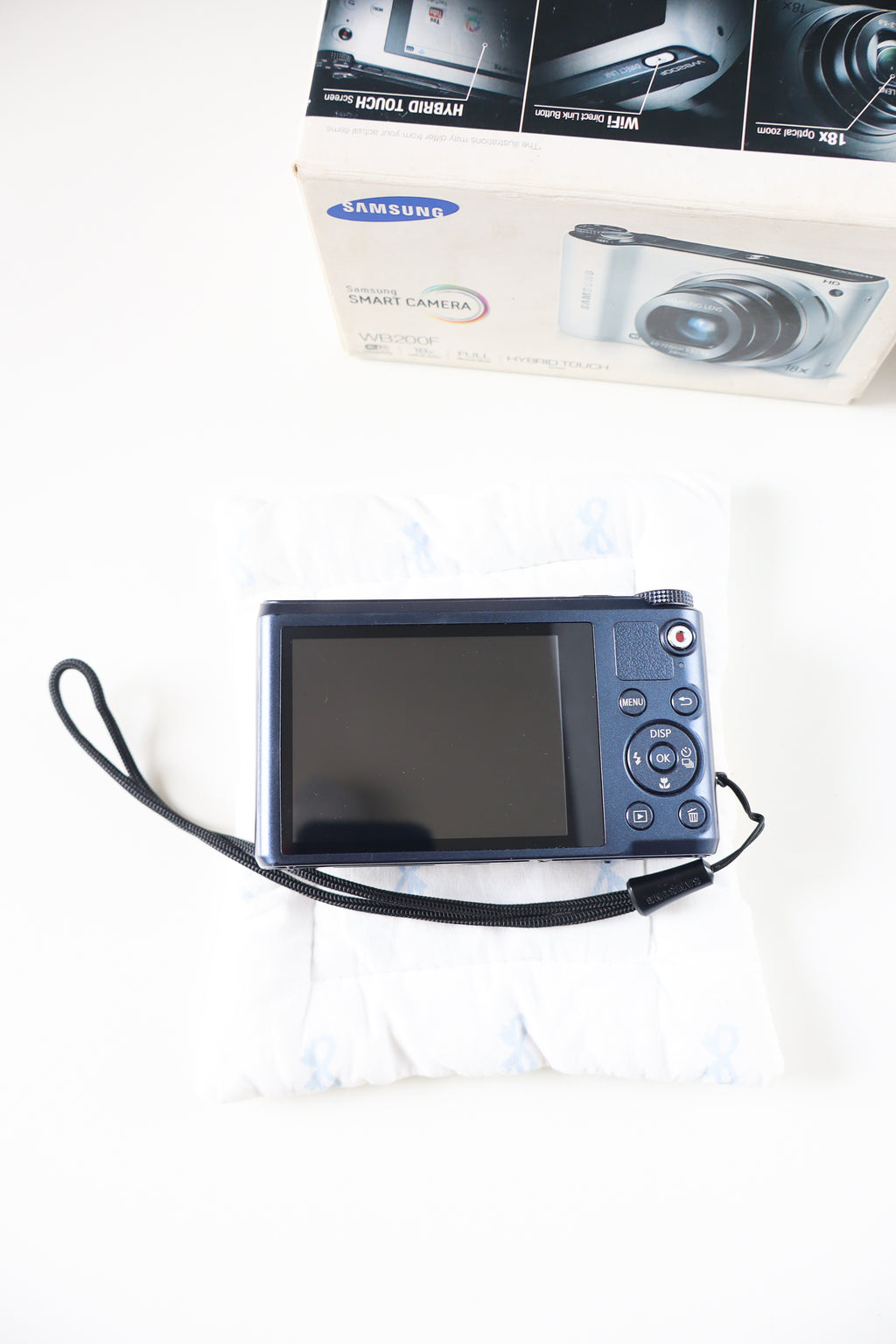 Samsung WB200F