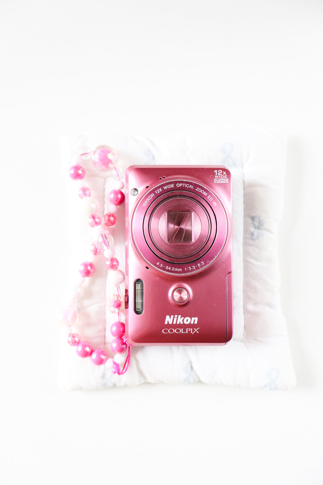 Nikon Coolpix S6900 – GIBBY SNAPS