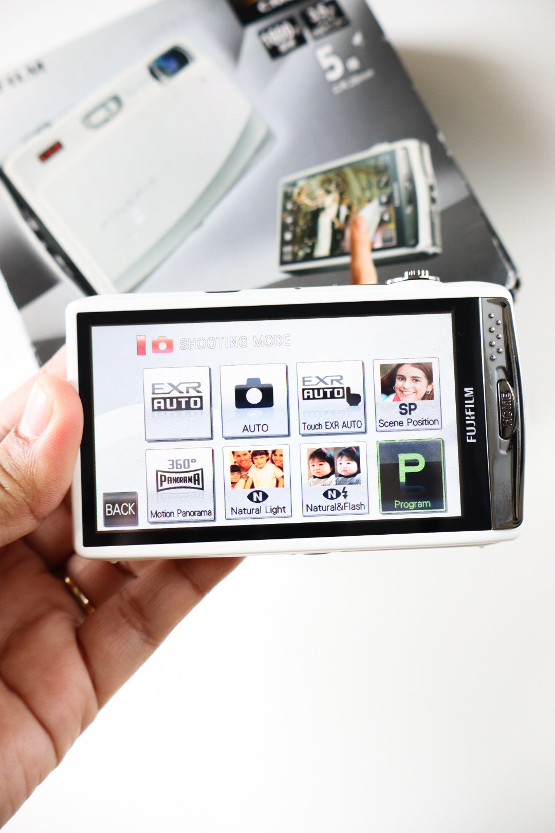 Fujifilm FinePix Z900EXR | boxed
