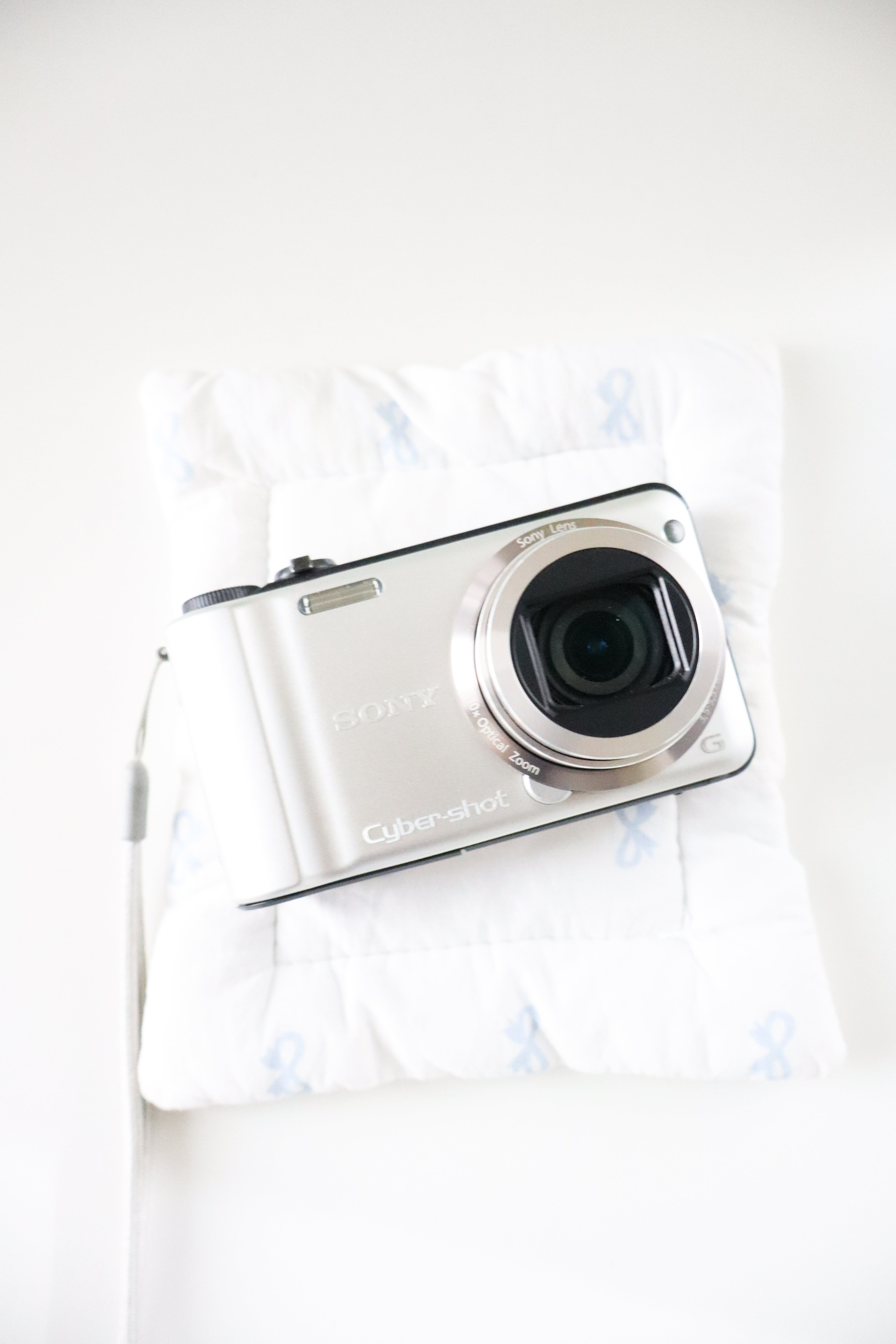 Sony Steadyshot DSC-H55 (Rare!)
