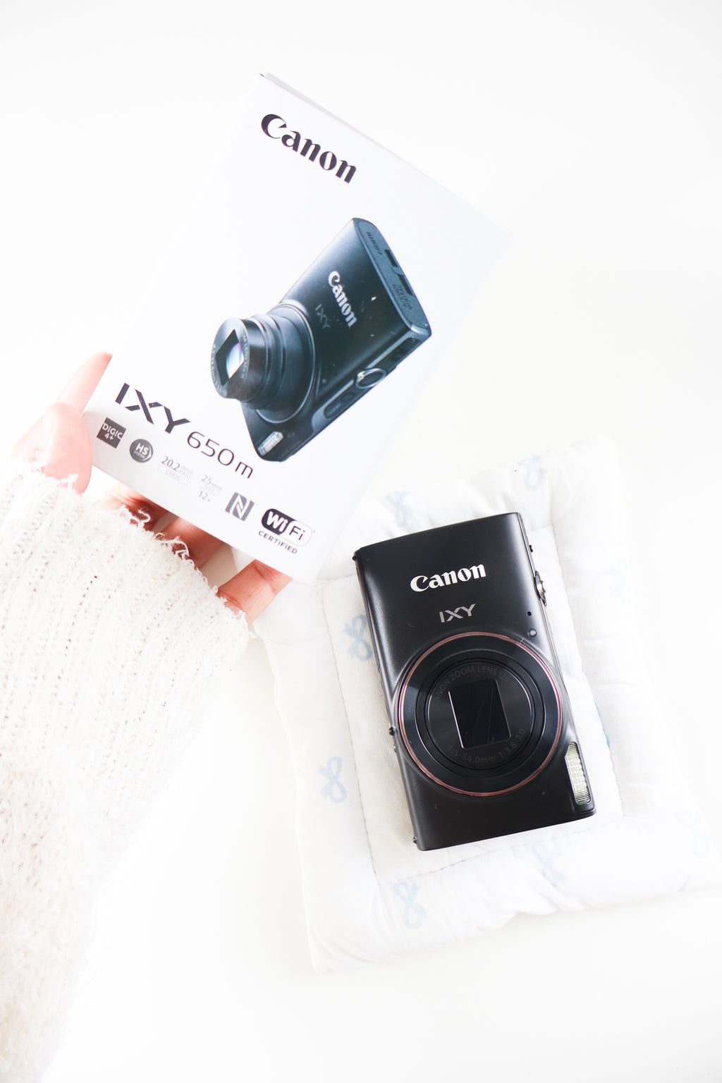 Canon IXY 650m