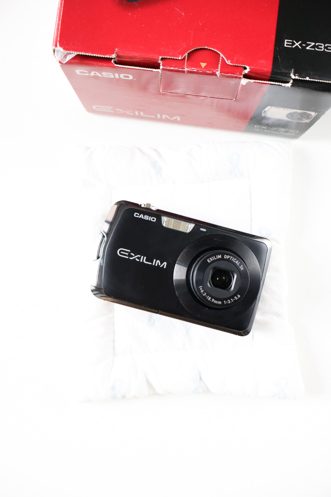 Casio Exilim ZR-330 | boxed