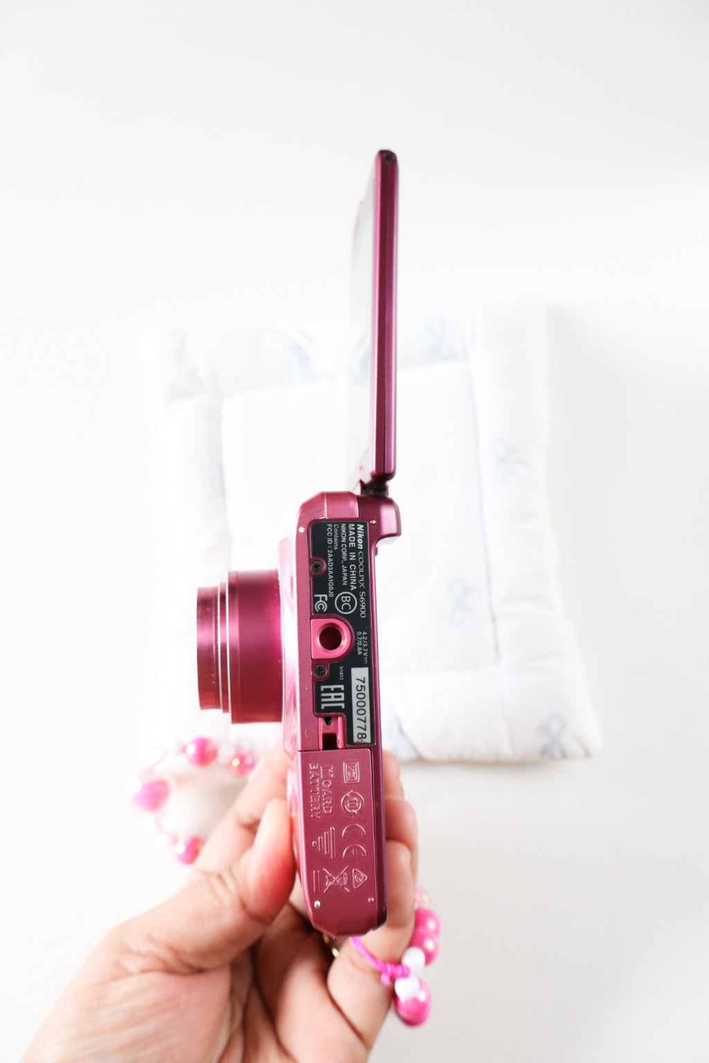 Nikon Coolpix S6900