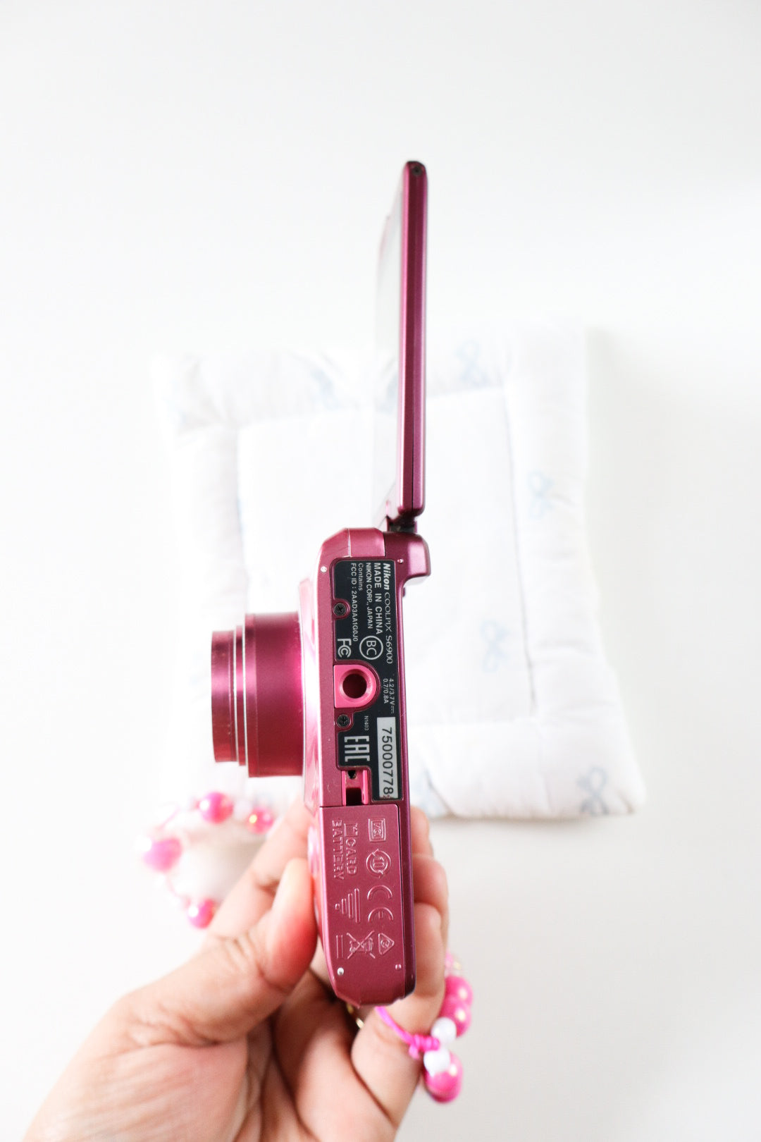 Nikon Coolpix S6900