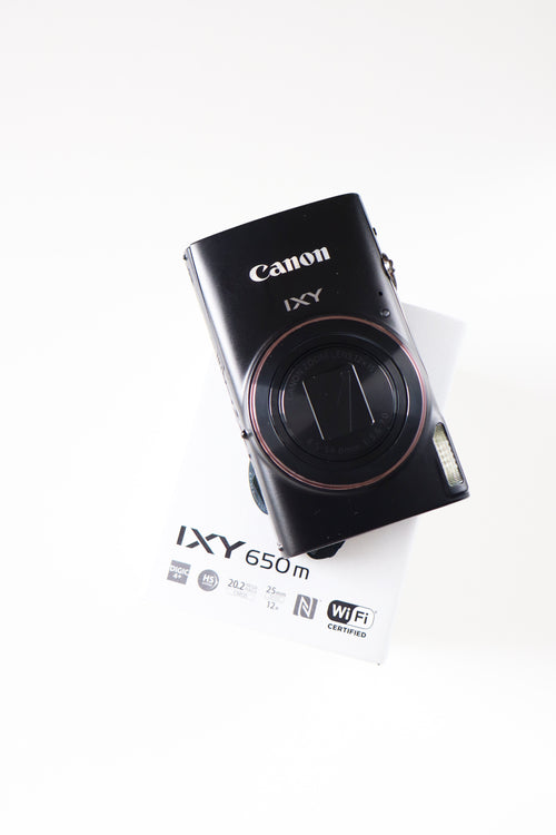 Canon IXY 650m