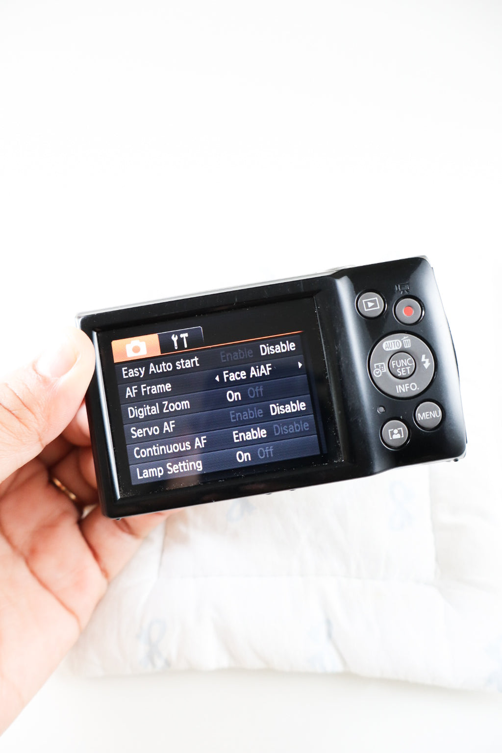 Canon Ixus 185